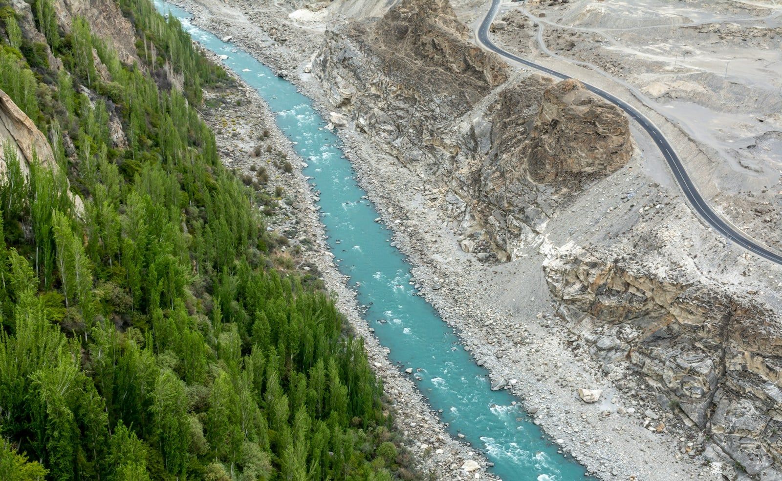 Turquoise river through a valley in Gilgit-Baltistan